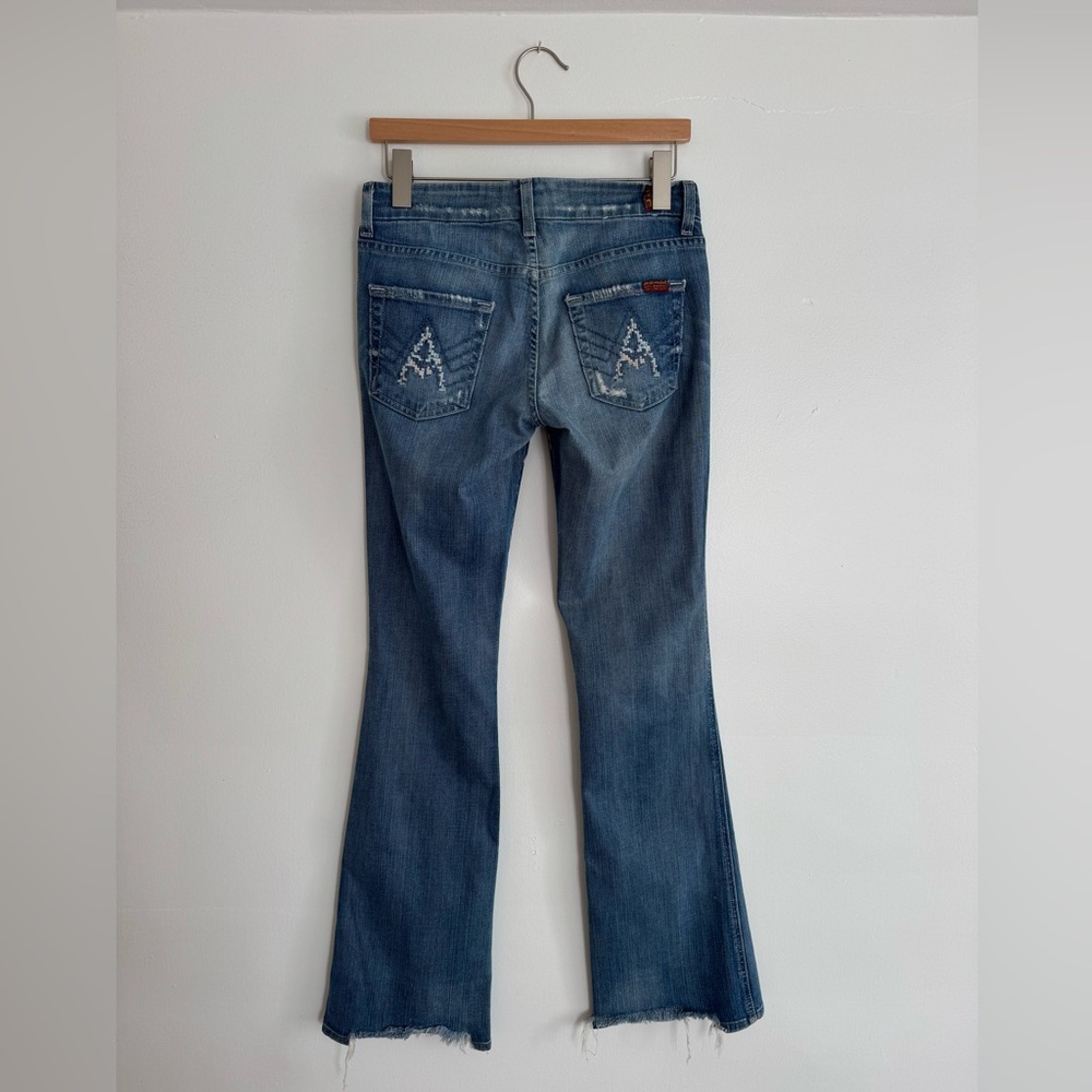 7 For All Mankind A Pocket Flare Jeans 26 fits more like 25